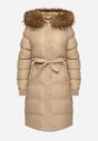 Beżowa Długa Pikowana Kurtka z Kapturem Odpinanym Futerkiem i Paskiem w Talii Serenira