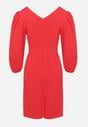 Czerwona Dopasowana Sukienka z Dekoltem w Serek Zinnaira