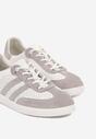 Szaro-Białe Płaskie Sneakersy ze Skóry Naturalnej Ozdobione Perforacją i Paskami Nelithor