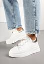 Biało-Złote Sneakersy na Grubej Podeszwie z Biżuteryjnymi Aplikacjami Arathra