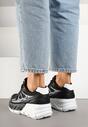 Czarne Sneakersy w Streetwearowym Stylu na Grubej Podeszwie z Tłoczeniami Siltewi