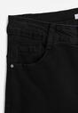 Czarne Jeansy o Dopasowanym Kroju z Efektem Push Up Vonnira