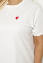 Biały Bawełniany T-shirt Ozdobiony Sercem Tolianee