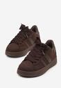 Brązowe Sneakersy z Ozdobnymi Naszywkami z Boku Galdexis