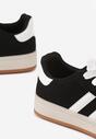 Czarno-Białe Sneakersy z Ozdobnymi Paskami Rilanira