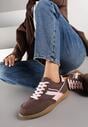 Brązowe Sneakersy w Stylu Tenisówek Ozdobione Geometrycznym Wzorem Fesilia