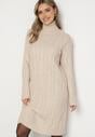 Jasnobeżowa Sweterkowa Sukienka z Golfem Ozdobiona Tłoczeniem Lanika