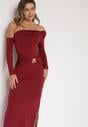 Bordowa Sukienka z Wiskozą Wywiniętym Dekoltem Marszczeniem i Metaliczną Ozdobą Reillea