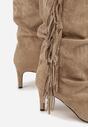 Ciemnobeżowe Marszczone Kozaki z Imitacji Zamszu na Niskiej Szpilce z Frędzlami Linonra