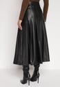 Czarna Rozkloszowana Spódnica z Imitacji Skóry Zdobiona Plisami Tusbella