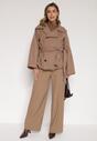 Beżowy Krótki Płaszcz z Wiskozą o Pudełkowym Kroju z Wiązanym Paskiem i Kołnierzem Tusilia