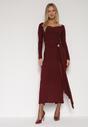 Bordowa Dopasowana Sukienka z Ozdobnym Marszczeniem Trenem i Rozcięciem Alutria