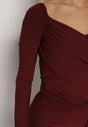 Bordowa Dopasowana Sukienka z Ozdobnym Marszczeniem Trenem i Rozcięciem Alutria