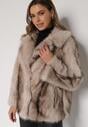 Beżowa Kurtka Futerko z Jednorzędowym Zapięciem i Szerokim Kołnierzem Tesella