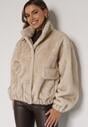Beżowa Kurtka Futerko o Kroju Bomberki z Kieszeniami Tiwedara