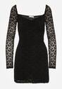 Czarna Koronkowa Sukienka o Dopasowanym Kroju z Kwadratowym Dekoltem Tiwedesa