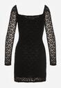 Czarna Koronkowa Sukienka o Dopasowanym Kroju z Kwadratowym Dekoltem Tiwedesa