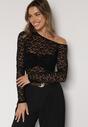 Czarna Koronkowa Bluzka z Długim Rękawem i Asymetrycznym Dekoltem Liwedara
