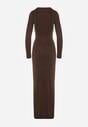 Brązowa Taliowana Sukienka o Eleganckim Kroju z Marszczeniem i Aplikacją Sewedina