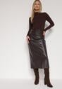 Brązowa Spódnica Ołówkowa z Imitacji Skóry z Paskiem z Dużą Klamrą Rewedia