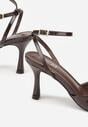 Brązowe Lakierowane Sandały na Szpilce z Paseczkiem wokół Kostki Reafera