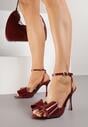 Bordowe Sandały Lakierowane Ozdobione Kokardkami Varona