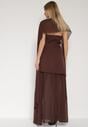 Brązowa Koktajlowa Sukienka z Odkrytymi Ramionami i Dodatkowym Szalem Krynaya