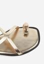 Złote Sandały w Stylu Japonek z Metaliczną Ozdobą Catelin