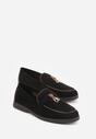 Czarne Mokasyny z Imitacji Zamszu Zdobione Aplikacją z Zawieszkami Peleg