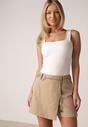 Beżowe Spódnico-Szorty Ozdobione Łańcuszkiem z Sercami Rhenara