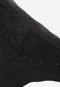 Czarne Majtki Stringi z Bawełną Ozdobione Koronką Thelanthe