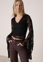 Czarna Koronkowa Bluzka z Rozkloszowanymi Długimi Rękawami Ablea