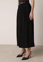 Czarna Wiskozowa Spódnica o Rozkloszowanym Kroju z Rozcięciem i Paskiem Jaelia