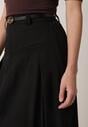 Czarna Wiskozowa Spódnica o Rozkloszowanym Kroju z Plisami i Paskiem Rolea