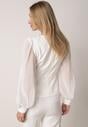 Biała Bluzka Kopertowa VICES z Dekoltem V Bufiastymi Rękawkami i Zaakcentowanymi Ramionami Tine
