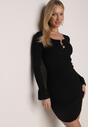 Czarna Sweterkowa Sukienka Dopasowana z Wiskozy z Falbankami i Guzikami Nevinndra
