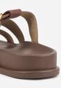 Brązowe Klapki z Geometryczną Cholewką i Klamrą z Boku Endrita
