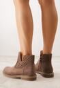 Jasnobrązowe Płaskie Botki Sztyblety z Ażurowym Wzorem ze Skórzaną Wkładką Terisina