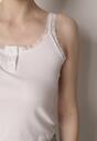 Biały Top z Bawełny Ozdobiony Guzikami i Koronką przy Dekolcie Beralie