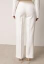 Białe Garniturowe Spodnie VICES na Kant z Wszytym Paskiem z Klamrą Azivore