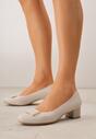 Pantofi cu toc Albi