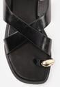 Czarne Sandały Typu Japonki z Metaliczną Ozdobą Meledra