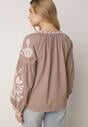 Beżowa Bawełniana Bluzka Boho z Ozdobnym Haftem i Sznurkiem z Frędzlami Lamegenia