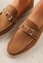 Jasnobrązowe Mokasyny z Prostokątną Metaliczną Ozdobą Aeleorane