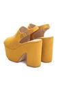 Żółte Sandały Traditionally
