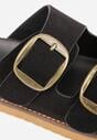 Czarne Klapki VICES z Dwoma Paskami i Metalicznymi Klamrami Kaliniassi