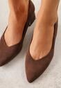 Ciemnobrązowe Czółenka na Obcasie Vices z Imitacji Zamszu ze Skórzaną Wkładką i Metaliczną Wstawką Ziztte