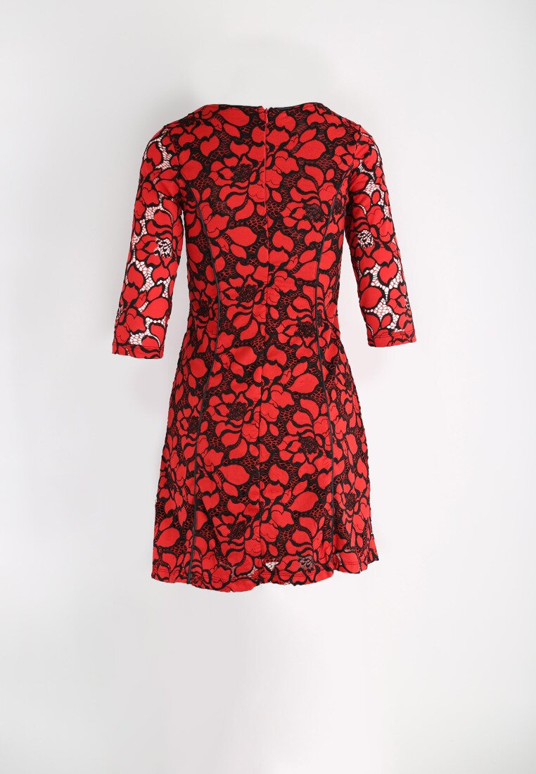 Czerwono-Czarna Sukienka Motif