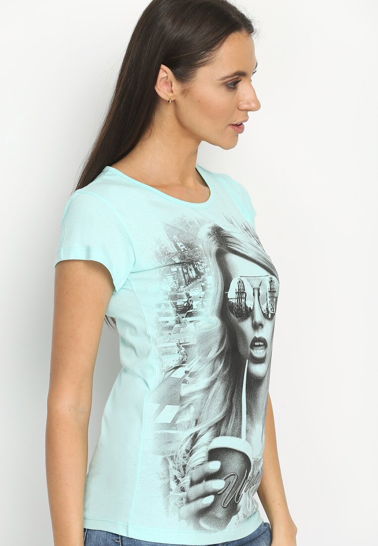 Miętowy T-shirt Urban Girl