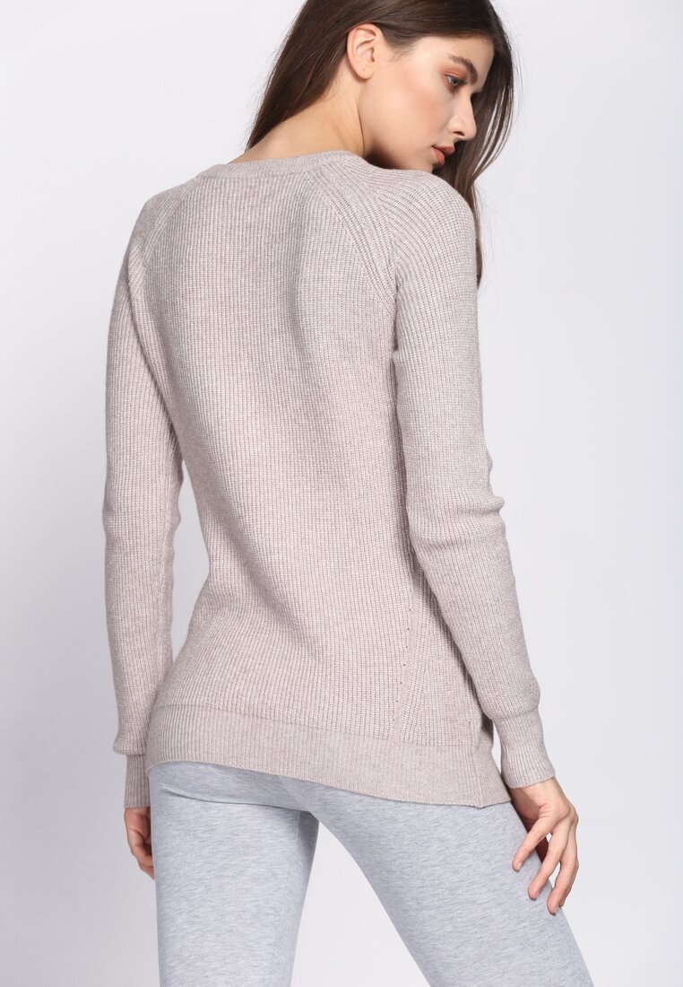 Khaki Sweter Prevalent